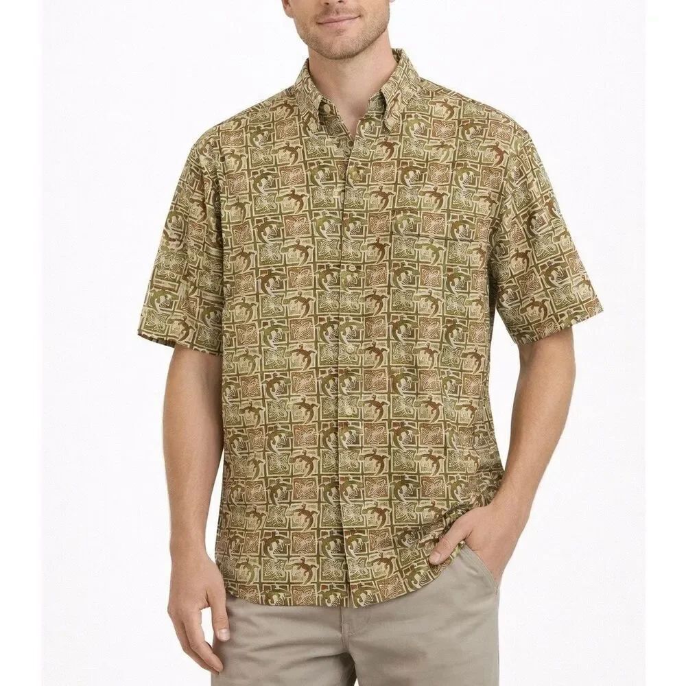 Woolrich men’s lizard print collared short sleeve button down large